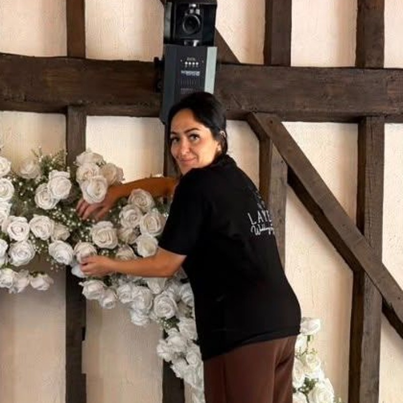 Rachael, owner and lead stylist at Laye's Wedding Stylists
